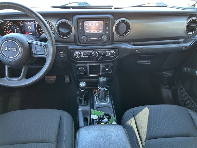 2021 Jeep Gladiator Sport photo 4