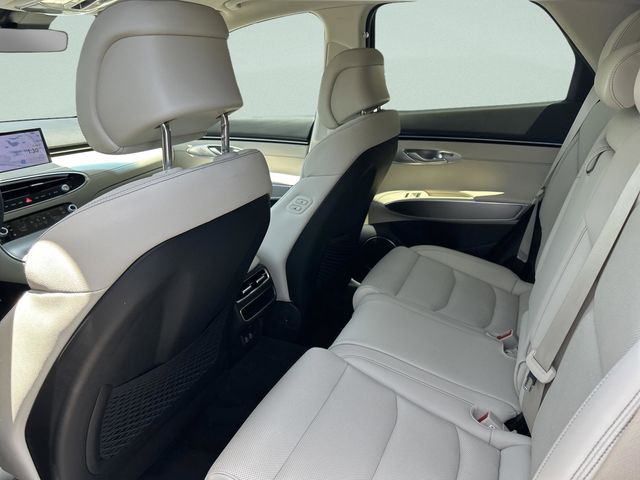 2026 GENESIS GV70 Select - Photo 19