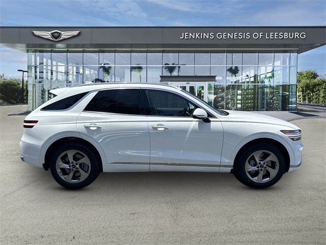 2026 Genesis GV70 2.5T Select photo 3