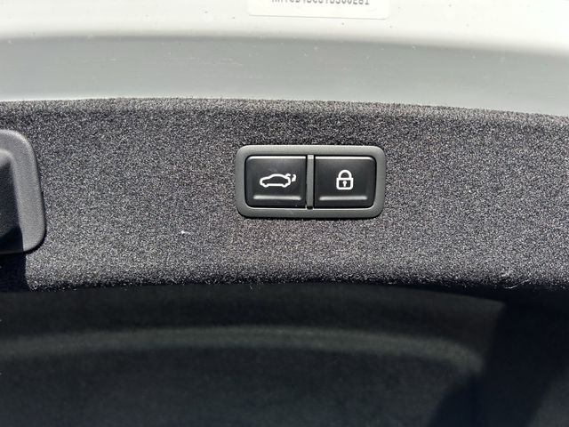 2026 GENESIS G80 Advanced - Photo 16