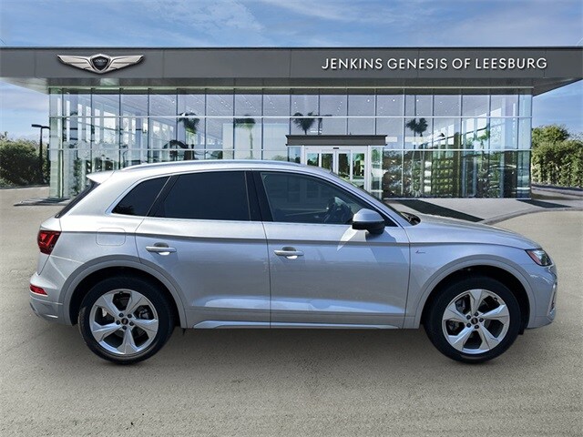 2022 Audi Q5 45 S line Premium photo 3