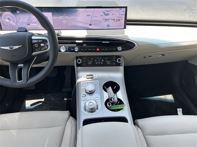 2026 Genesis GV70 2.5T Select photo 4