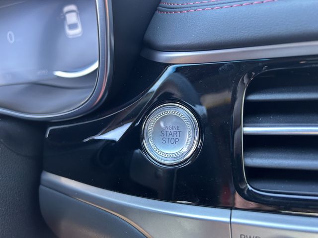2025 GENESIS G70 Sport Advanced - Photo 32