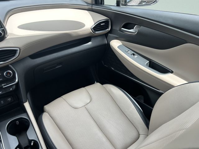 2020 Hyundai Santa Fe Limited - Photo 24