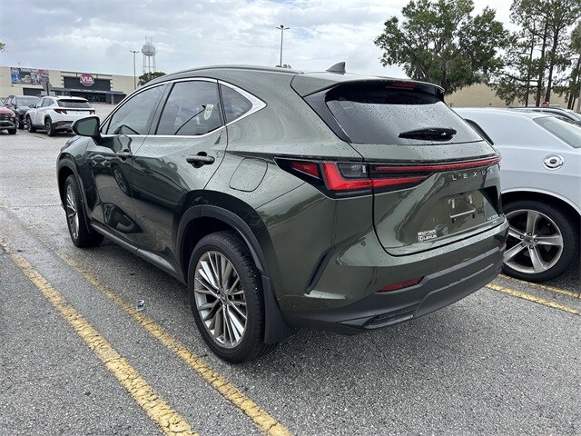 2022 Lexus NX 350h Premium photo 2
