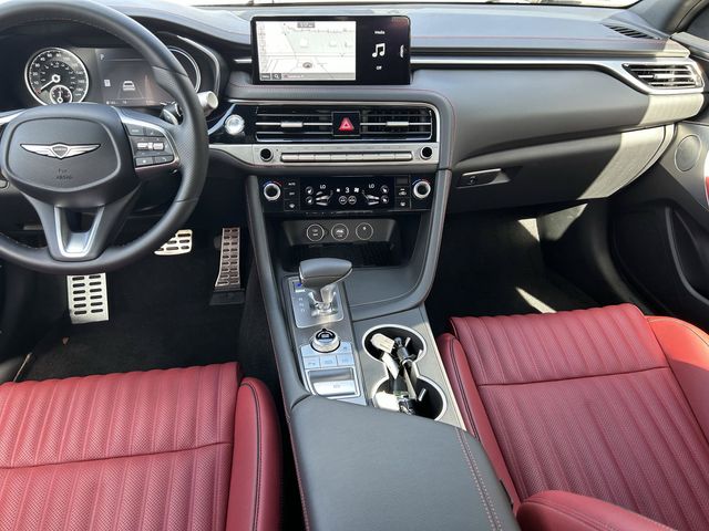 2025 GENESIS G70 Standard - Photo 11