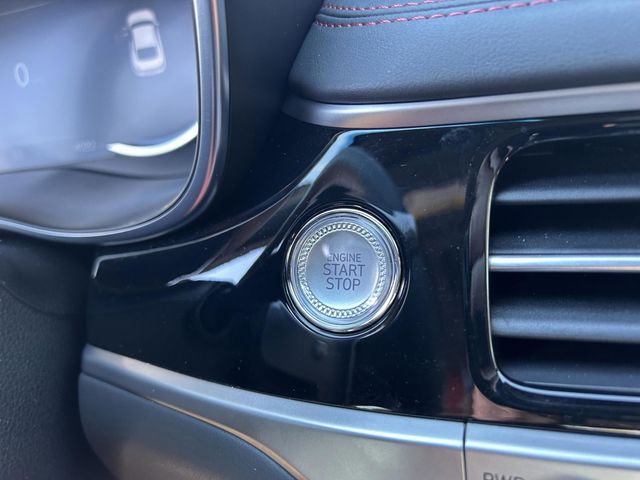 2025 GENESIS G70 Sport Advanced - Photo 32