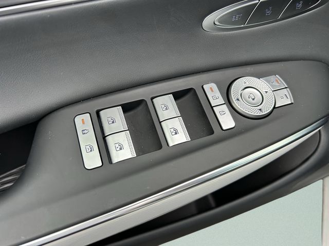 2026 GENESIS GV70 Advanced - Photo 20