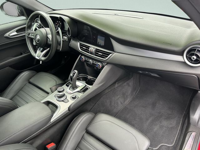 2023 Alfa Romeo Giulia Veloce - Photo 16