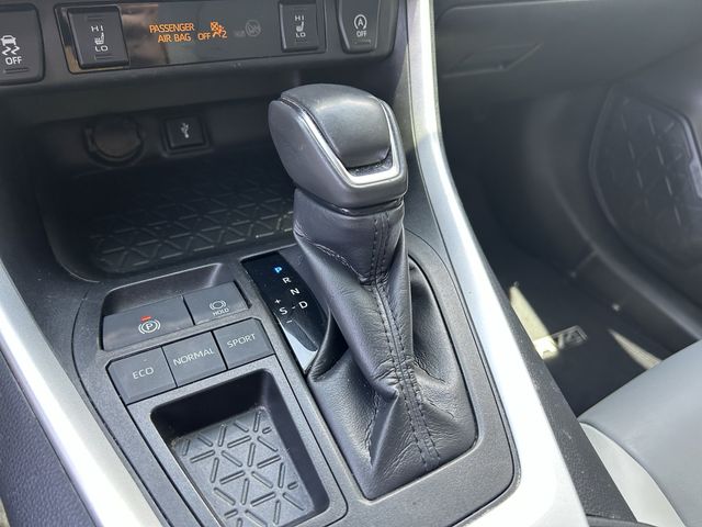 2021 Toyota RAV4 XLE Premium - Photo 28