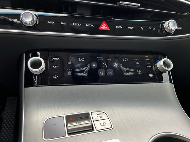 2026 GENESIS GV70 Advanced - Photo 25