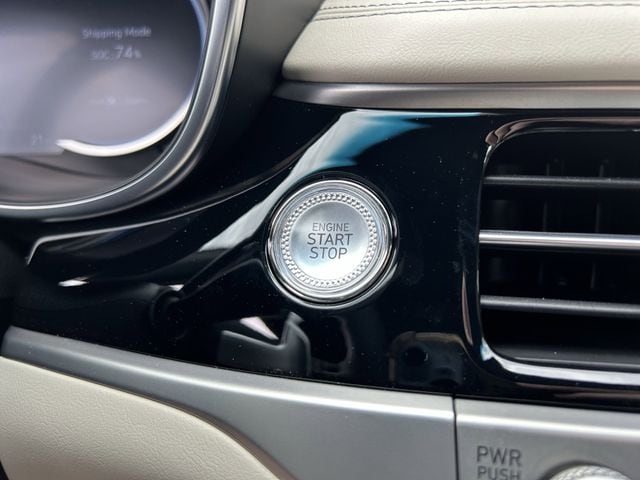 2026 GENESIS G70 Standard - Photo 33