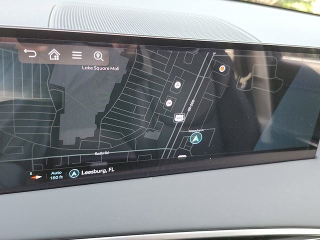 2026 GENESIS GV70 Standard - Photo 25