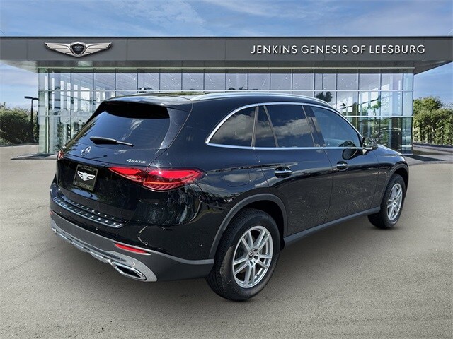 2023 Mercedes Benz GLC 300 4MATIC photo 3