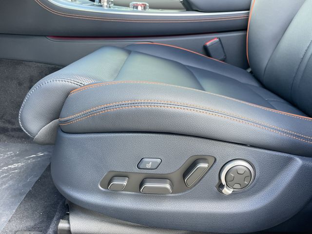 2026 GENESIS GV70 Sport Advanced - Photo 23