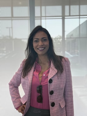 Staff member Flora Curet from 01fd259effa1