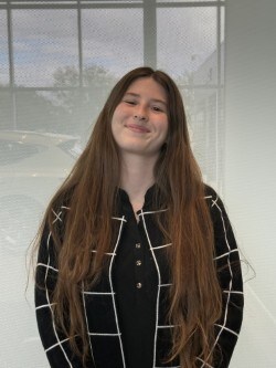 Staff member Alexis Kelly from ac71df92ee29