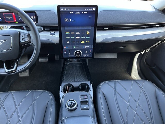 2023 Ford Mustang Mach-E Select photo 4