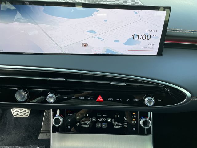 2026 GENESIS GV70 Sport Advanced - Photo 25