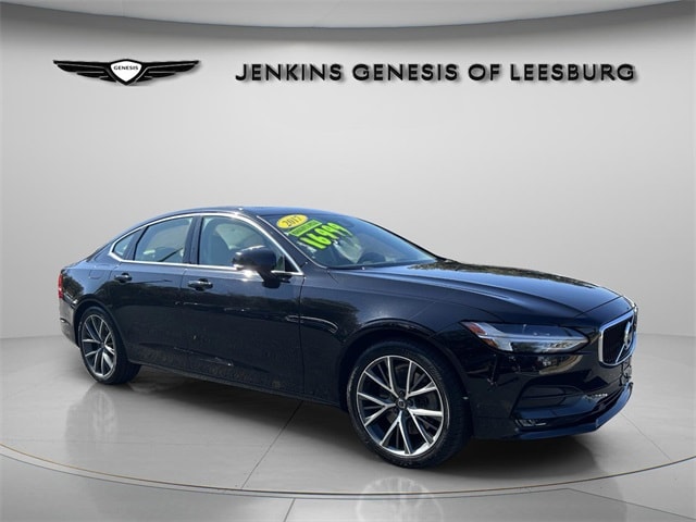 2017 Volvo S90 Momentum