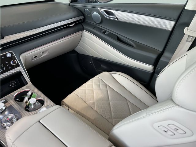 2025 GENESIS GV80 Prestige - Photo 12