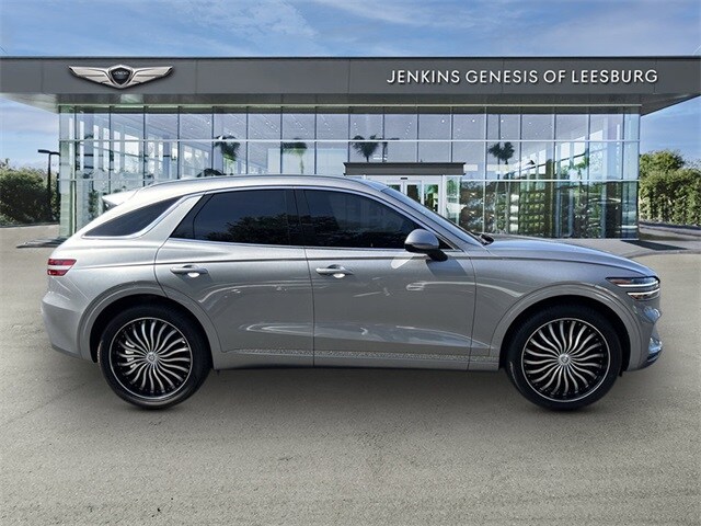 2023 Genesis GV70 2.5T photo 2