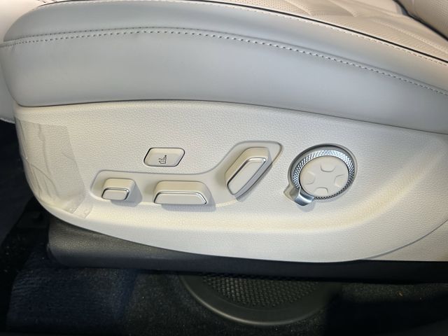 2025 GENESIS GV80 Prestige - Photo 22
