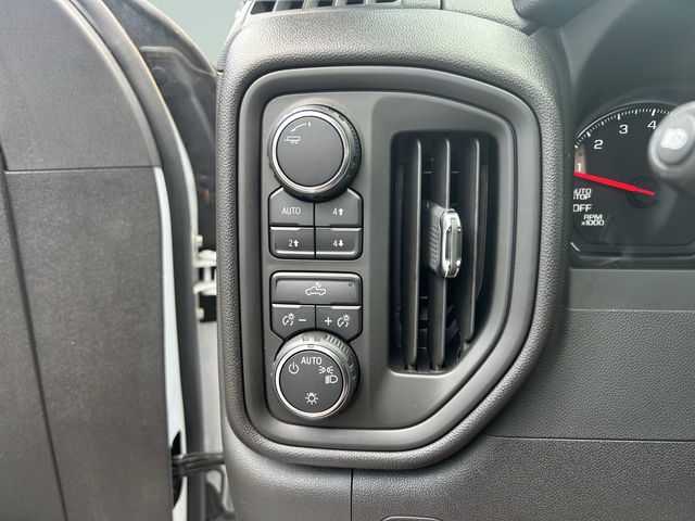 2024 Chevrolet Silverado 1500 Custom - Photo 26