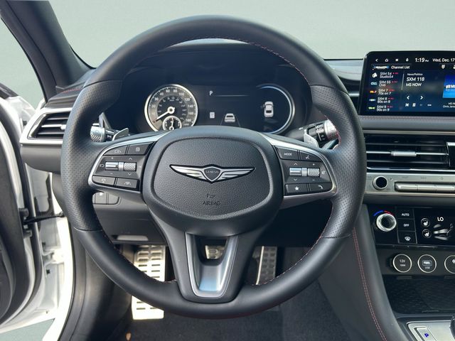 2025 GENESIS G70 Standard - Photo 28
