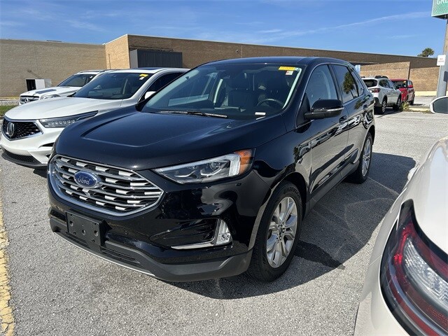 2022 Ford Edge Titanium photo 4