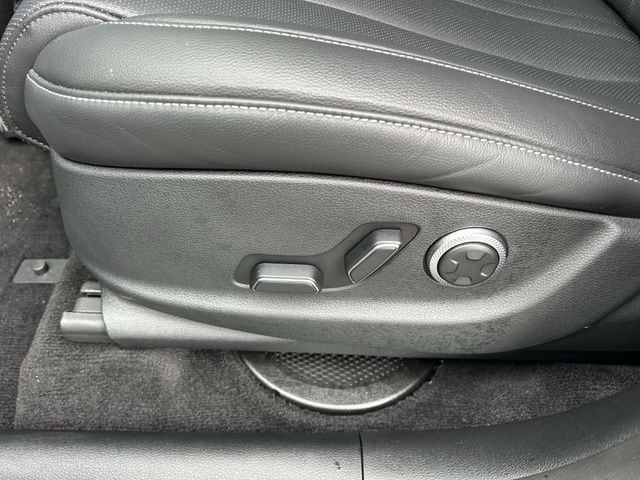 2026 GENESIS GV80 Standard - Photo 25