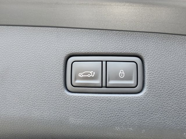 2023 GENESIS GV70 Standard - Photo 14