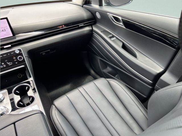 2025 GENESIS GV80 Standard - Photo 19