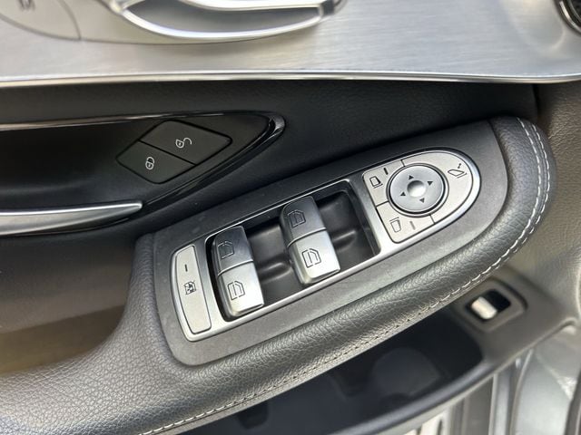 2019 Mercedes-Benz GLC GLC300 - Photo 31