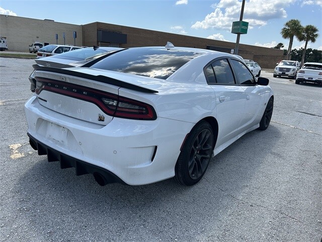 2022 Dodge Charger R/T Scat Pack photo 2