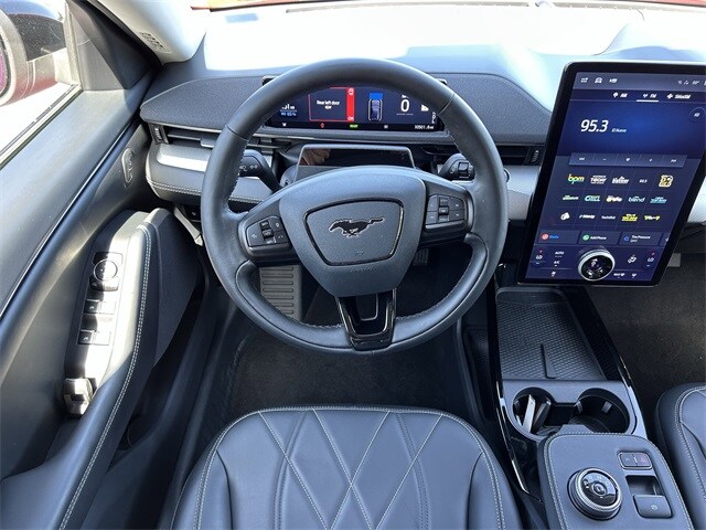 2023 Ford Mustang Mach-E Select photo 3