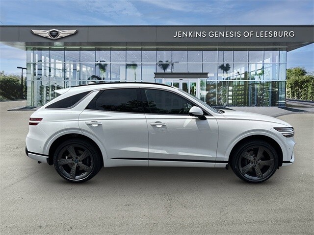 2025 Genesis GV70 3.5T Sport Advanced photo 3