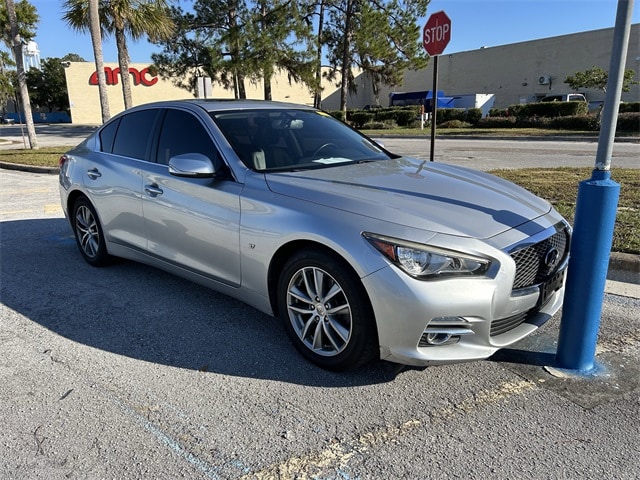 2015 INFINITI Q50 Premium