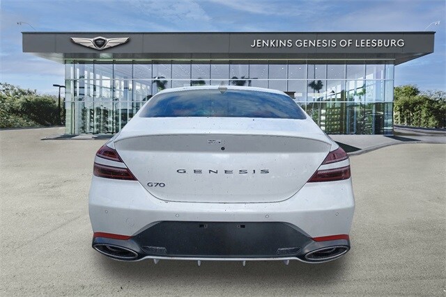 2025 Genesis G70 2.5T Sport Prestige photo 4