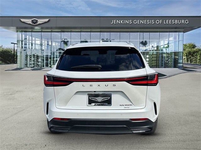 2022 Lexus NX 350h Luxury photo 4