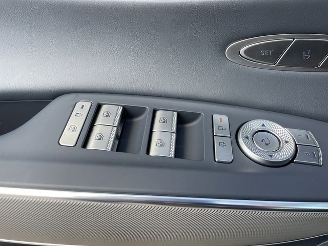 2026 GENESIS GV70 Sport Advanced - Photo 21