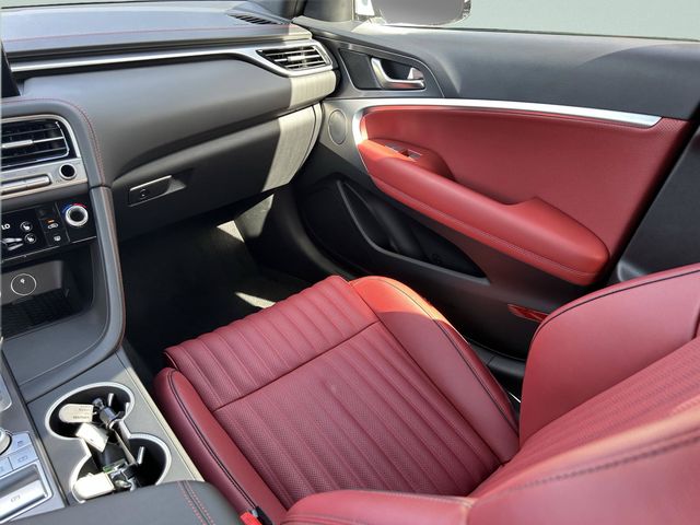2025 GENESIS G70 Standard - Photo 12