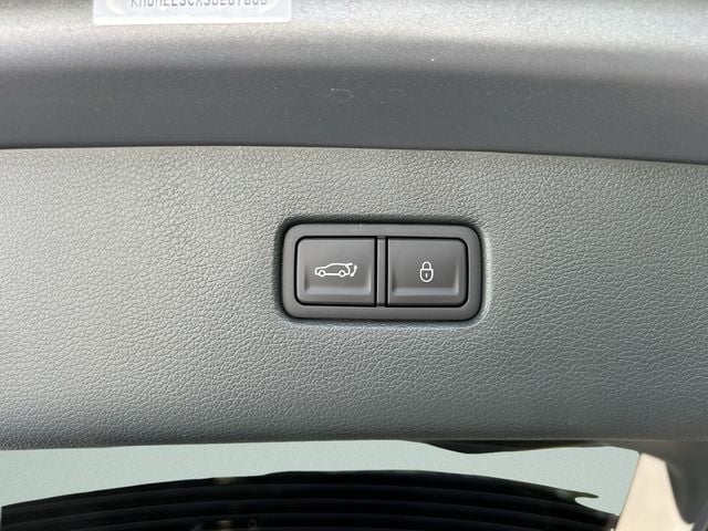 2025 GENESIS GV80 Prestige - Photo 17