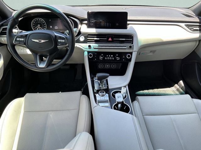 2025 GENESIS G70 Standard - Photo 9