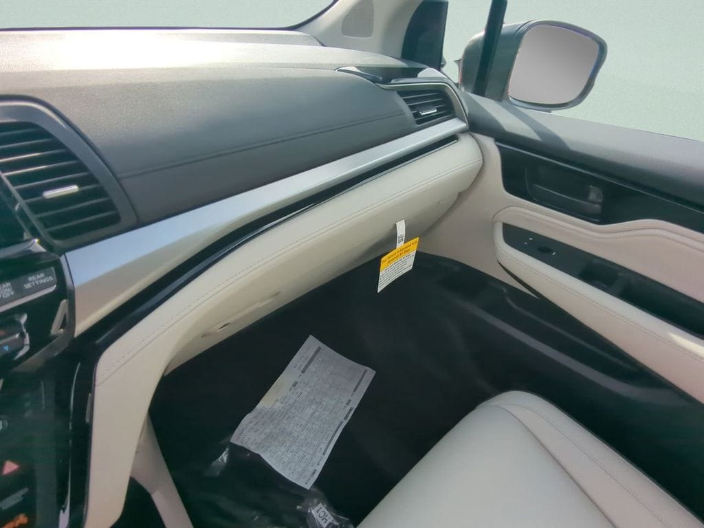 2026 Honda Odyssey Touring - Photo 15
