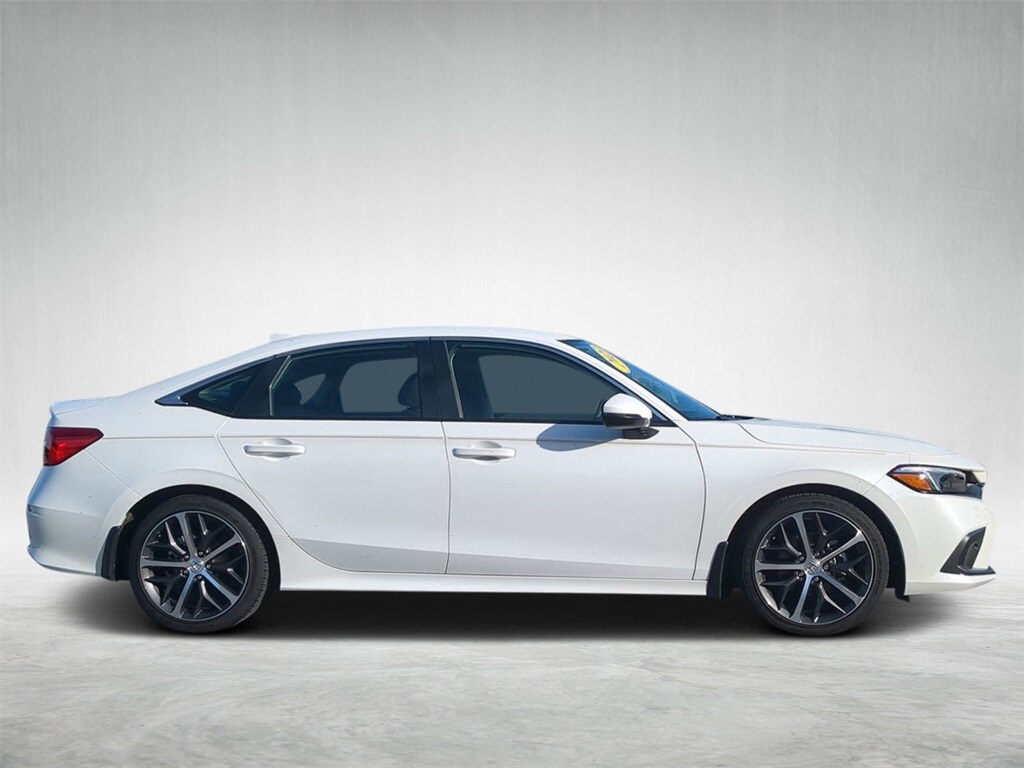 2023 Honda Civic Touring photo 2