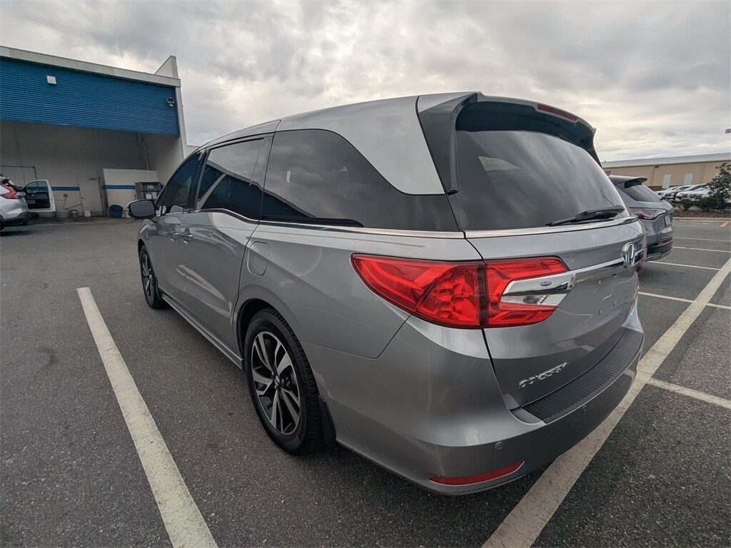 2018 Honda Odyssey Elite photo 3