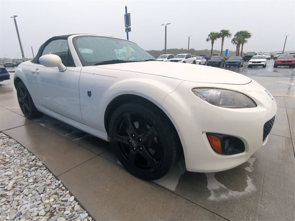 2009 Mazda MX-5 Miata Miata Touring photo 2