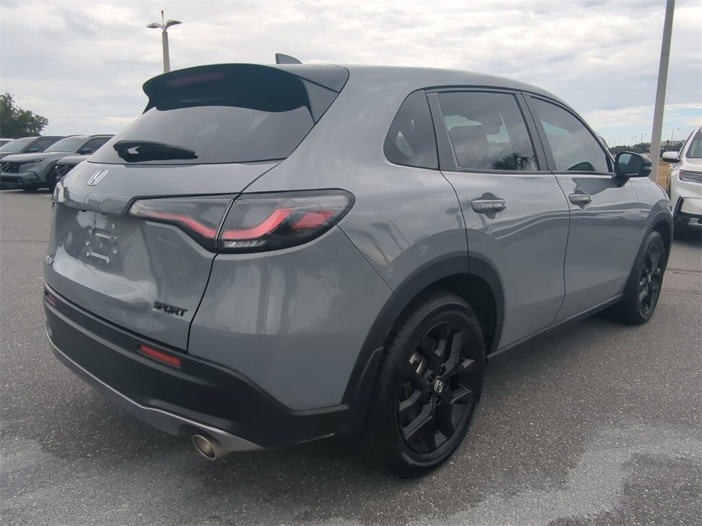 2025 Honda HR-V Sport photo 3