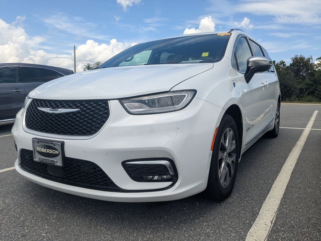 Used 2023 Chrysler Pacifica Plug-In Hybrid Pinnacle Van Passenger Van